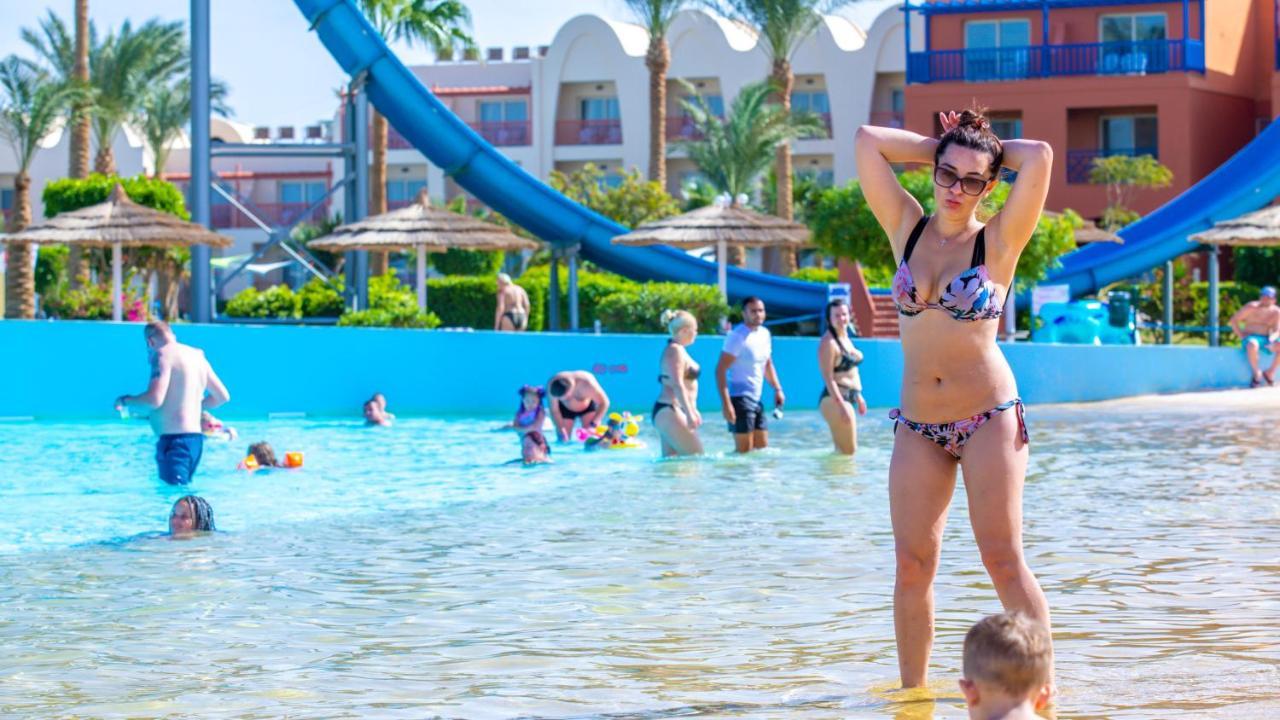 Titanic Beach - Families And Couples Only Hurghada Exterior photo Aqua Park