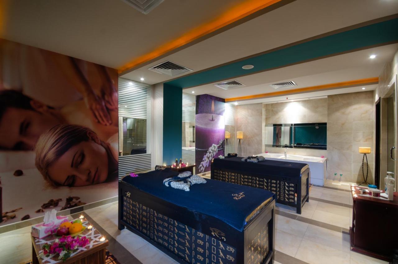 Titanic Beach - Families And Couples Only Hurghada Exterior photo Spa at the Grand Hotel