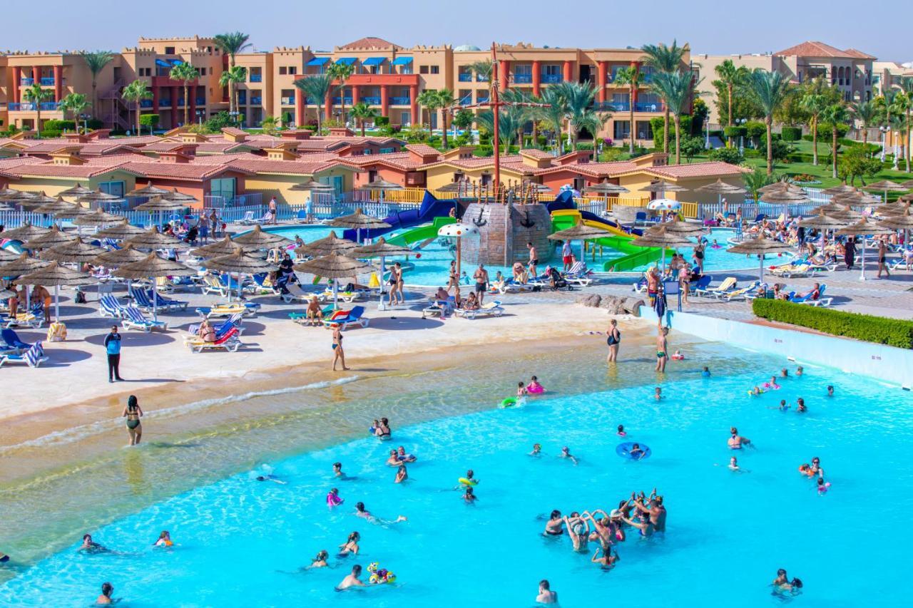 Titanic Beach - Families And Couples Only Hurghada Exterior photo Aqua Park