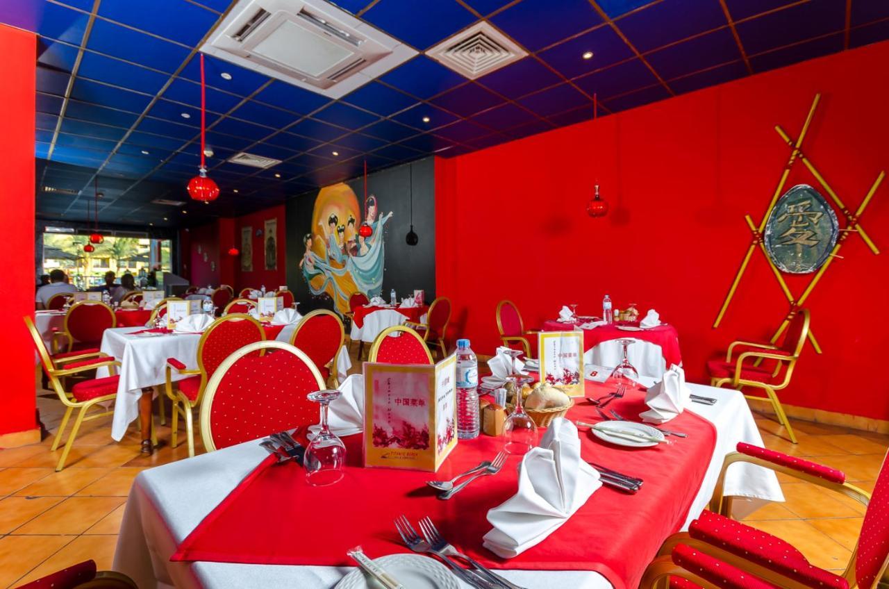 Titanic Beach - Families And Couples Only Hurghada Exterior photo Interior of the restaurant