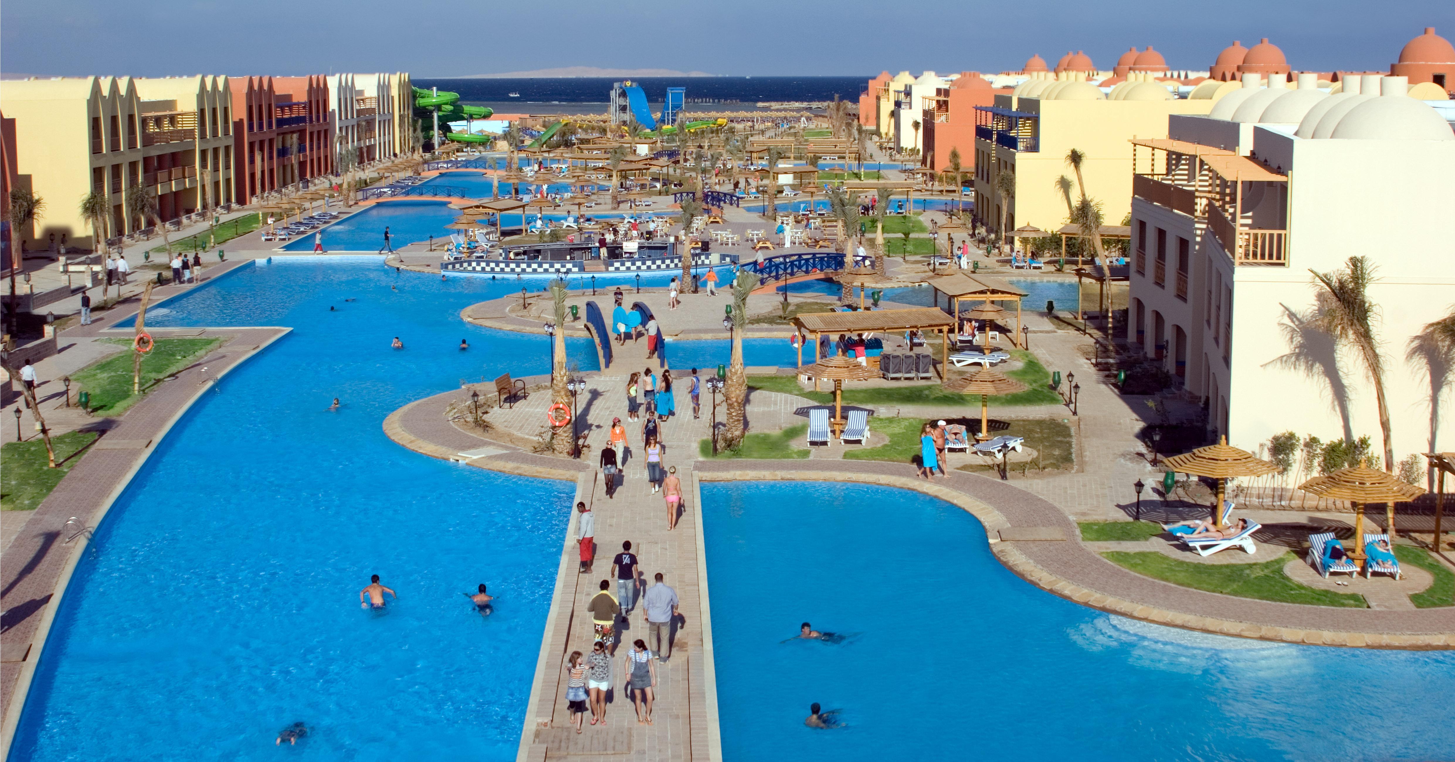 Titanic Beach - Families And Couples Only Hurghada Exterior photo El Alamein