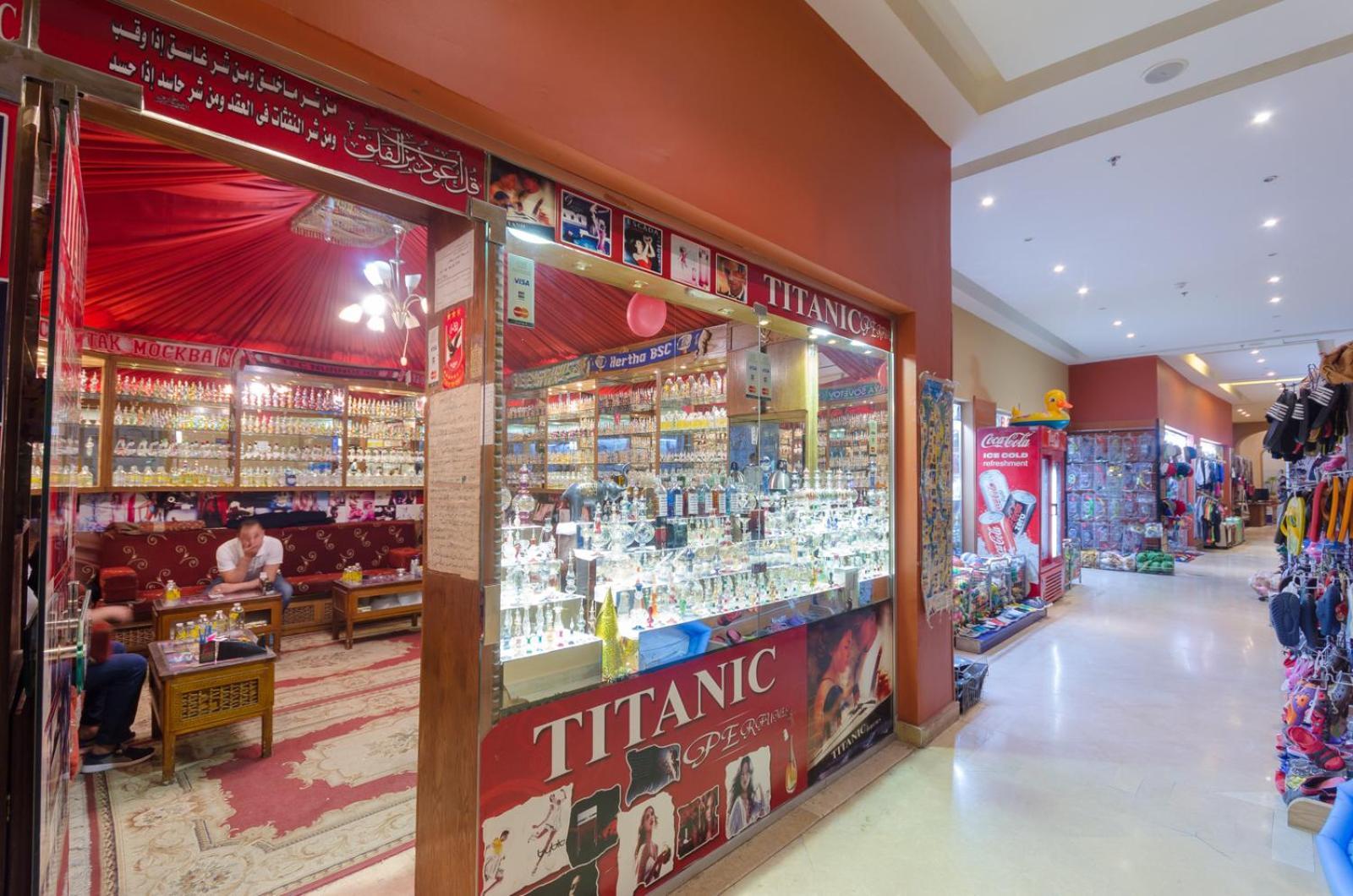 Titanic Beach - Families And Couples Only Hurghada Exterior photo The mall's interior
